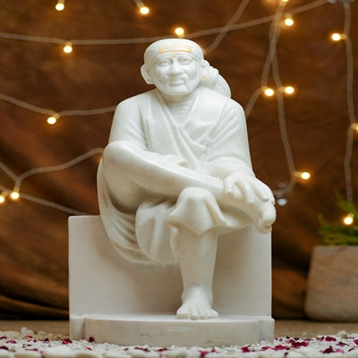 Divine Shirdi Sai Baba: The Symbol of Peace and Devotion