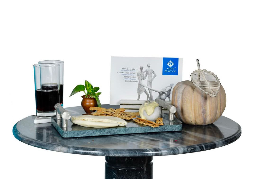 Tray with Handle
