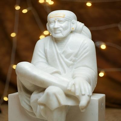 Divine Shirdi Sai Baba: The Symbol of Peace and Devotion
